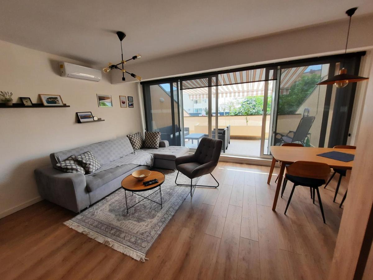 Montenegro Sea Pearl Apartments Petrovac Luaran gambar