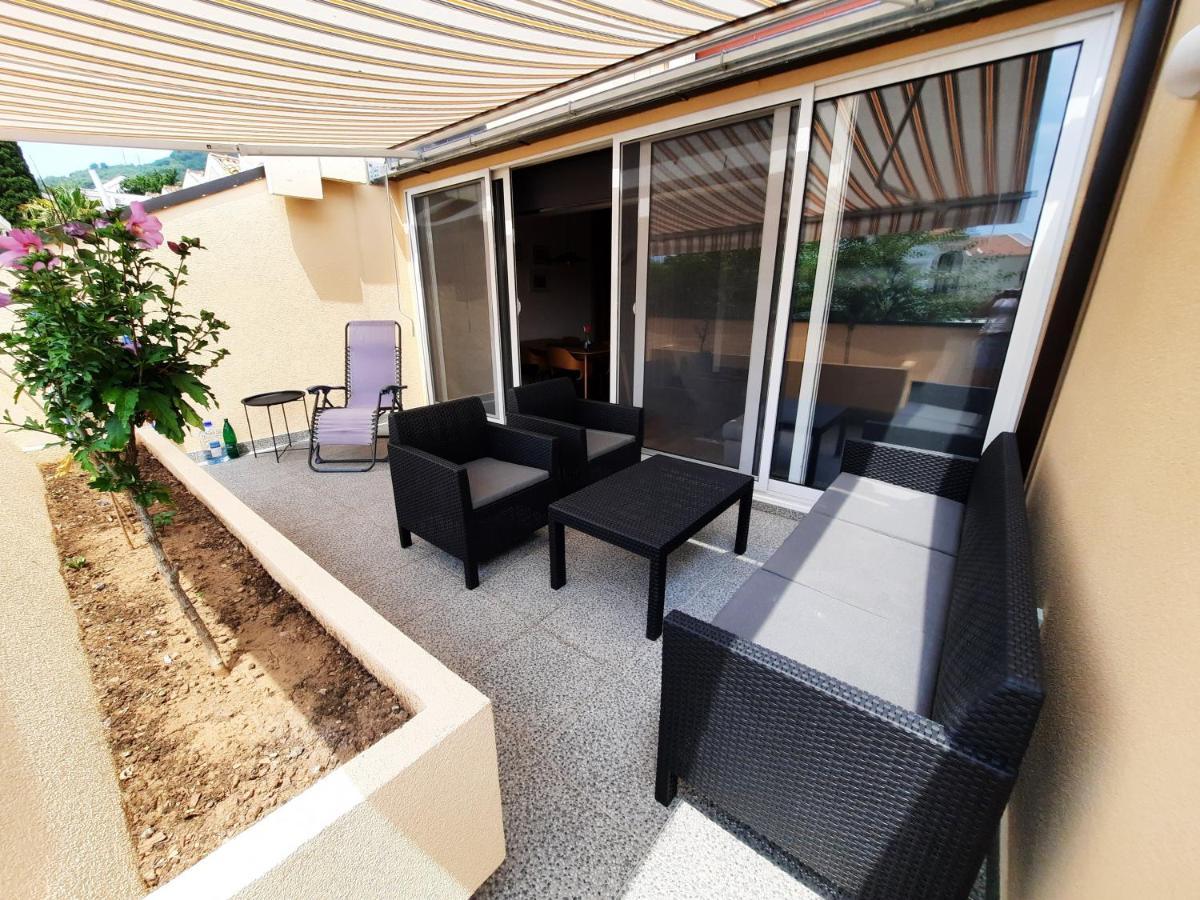 Montenegro Sea Pearl Apartments Petrovac Luaran gambar